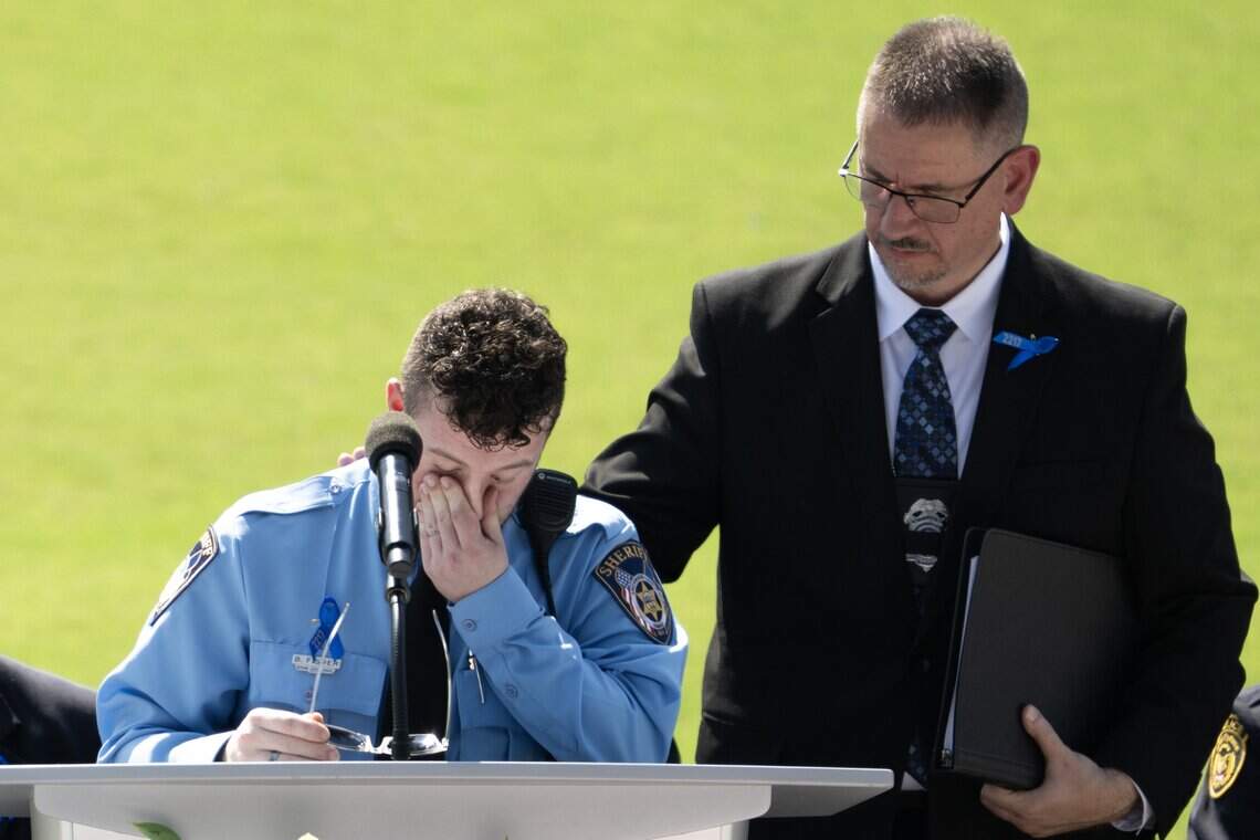 Photos from Officer Simoncic's funeral procession | Kansas City Star