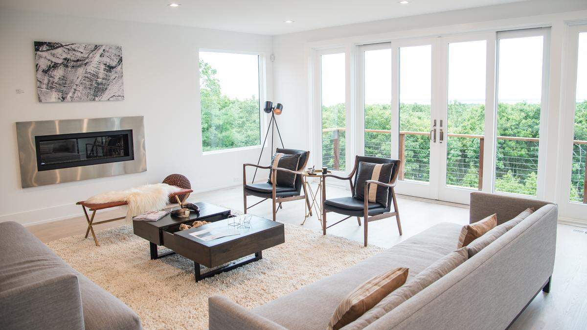 Sunlit living room. (Photo by Mark Sagliocco/Getty Images for Hamptons Magazine)