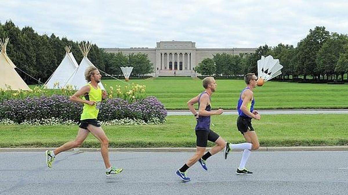 Sunday's Plaza 10K benefits KidsTLC.