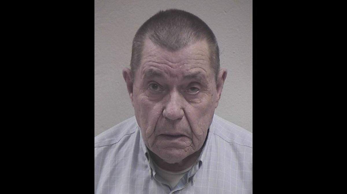 A veteran, airplane mechanic: What we know about Andrew Lester, man who shot Ralph Yarl