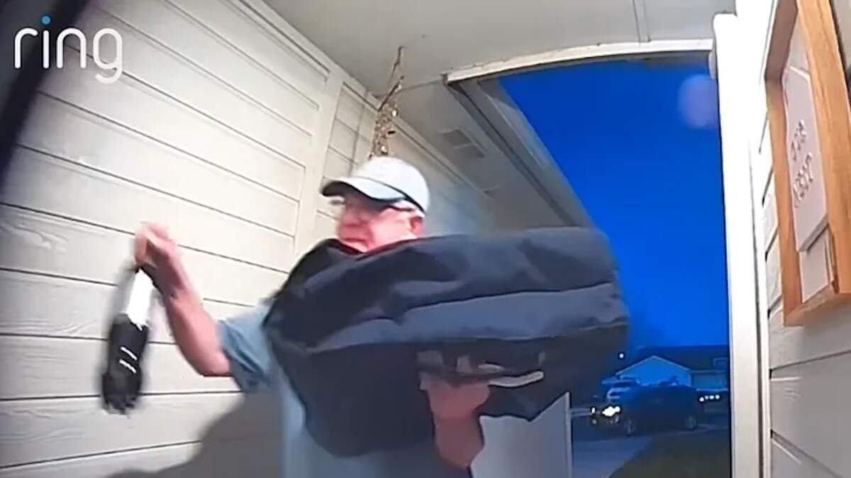 134000 Raised for Domino’s Delivery Driver After Kind Act