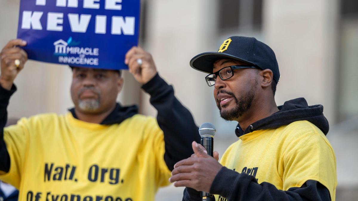 ‘Enough is enough’: Exonerees, politicians call for Kevin Strickland’s release at rally