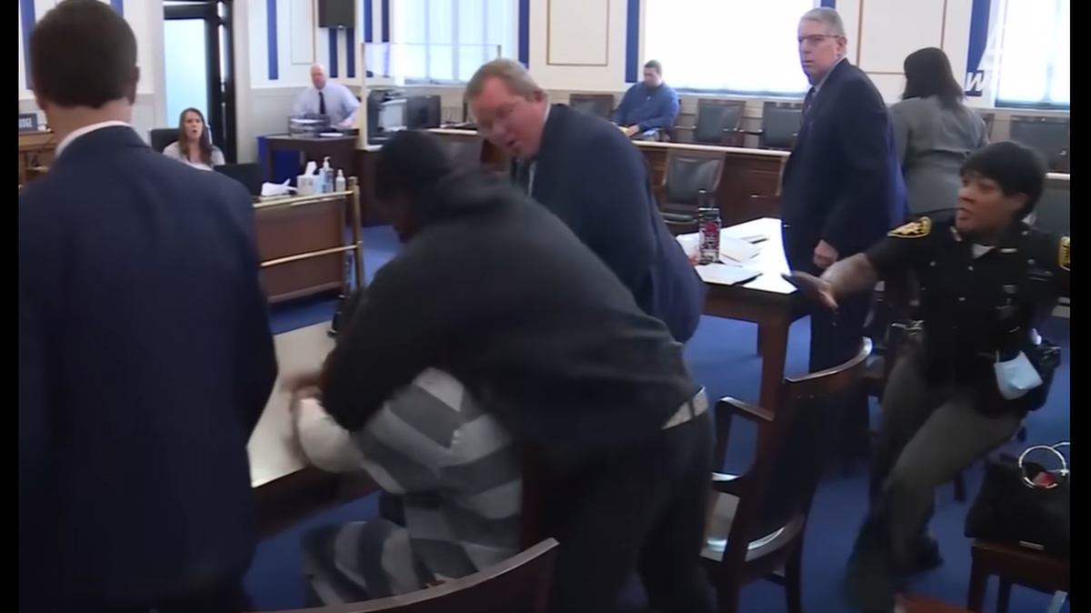The father of a slain toddler attacked the boy’s accused killer in an Ohio courtroom on Thursday, June 23.