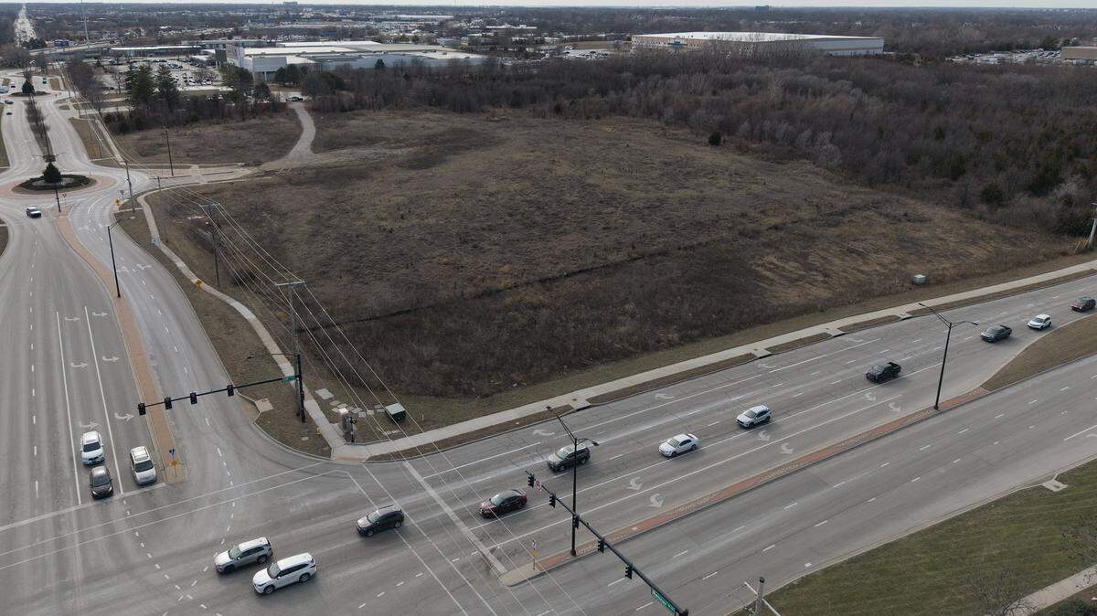 A large tract of undeveloped land seen on Thursday, Jan. 22, 2026, sits on the southwest corner of 119th Street and Renner Boulevard in Olathe.