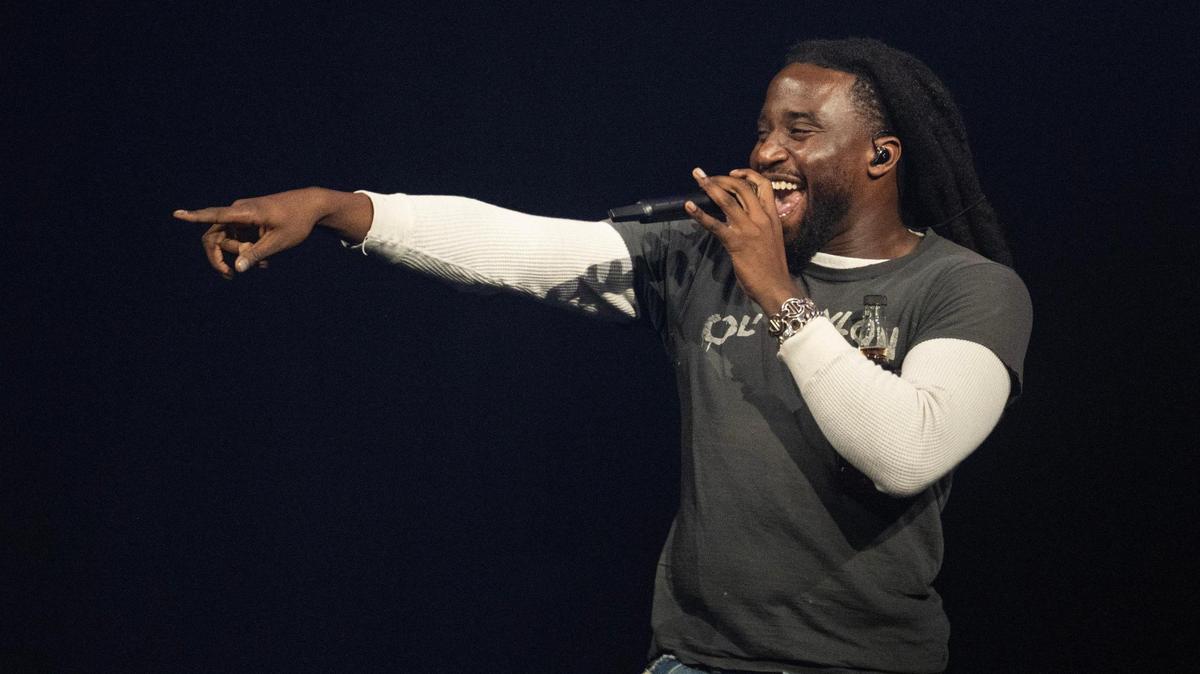Shaboozey performs on stage as an opener for Jelly Roll’s Beautifully Broken Tour at T-Mobile Center on Nov. 13 in Kansas City.