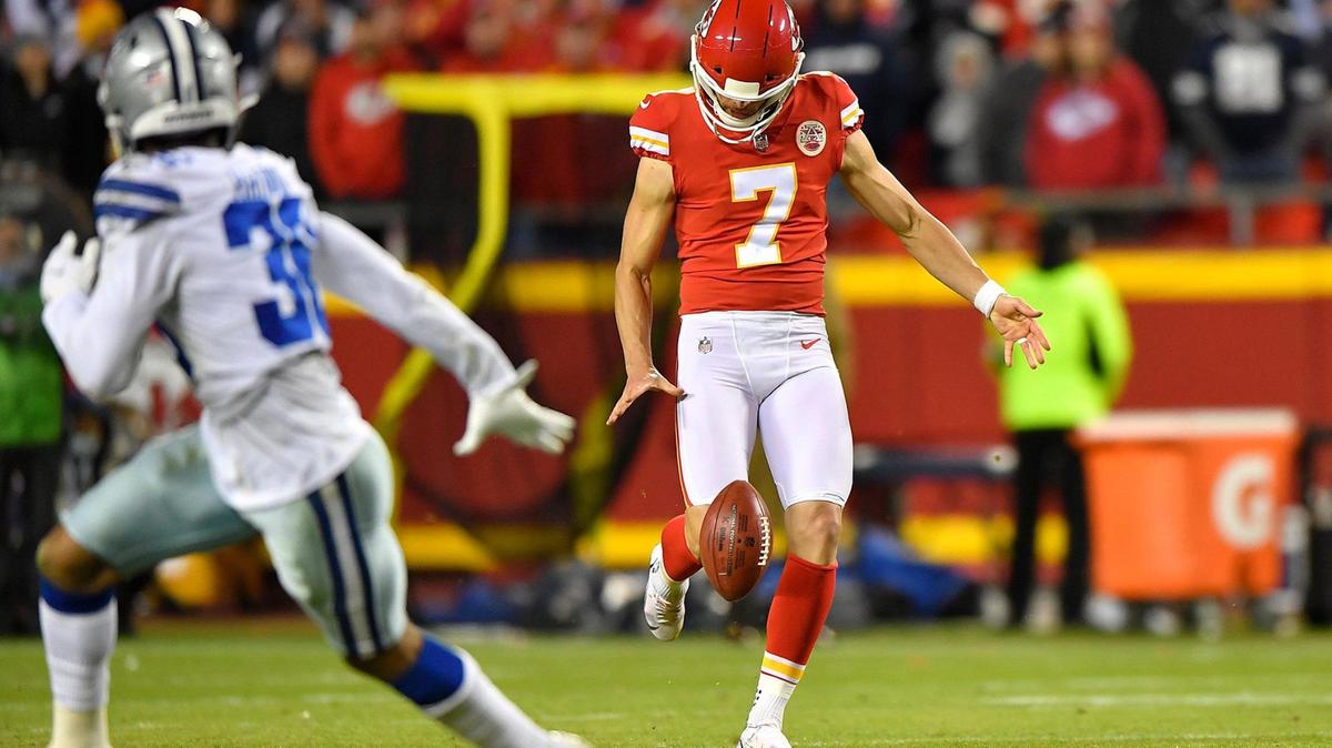 Kansas City Chiefs kicker Harrison Butker (7) fakes a field goal kick and the ball landed on the 3-yard during the second-half of the Dallas-Kansas City game on Sunday, Nov. 21, 2021 at Arrowhead Stadium in Kansas City.