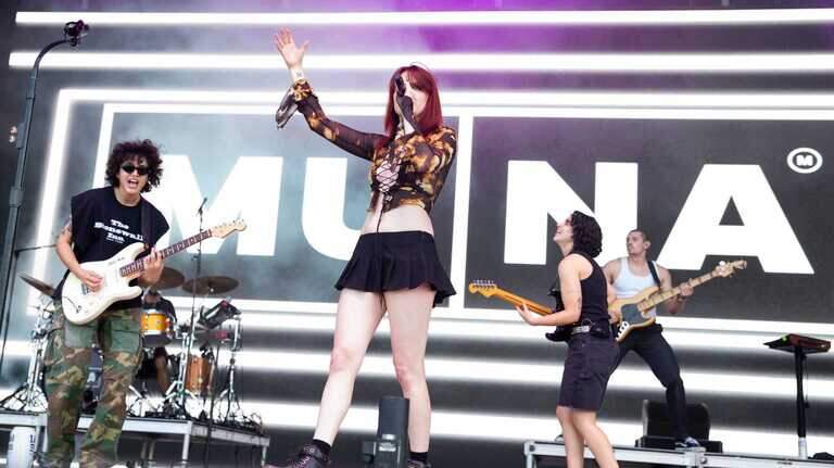 Who’s opening for Taylor Swift in Kansas City? What to know about MUNA & Gracie Abrams