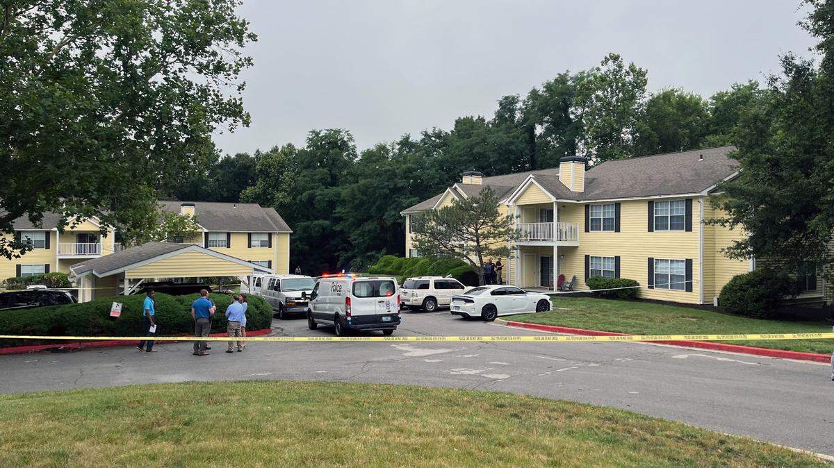 A man died at the hospital after being shot Wednesday morning at The Ethans Apartments in the 1400 block of Northwest 80th Terrace of Kansas City’s Northland. Police have detained a person in the shooting.
