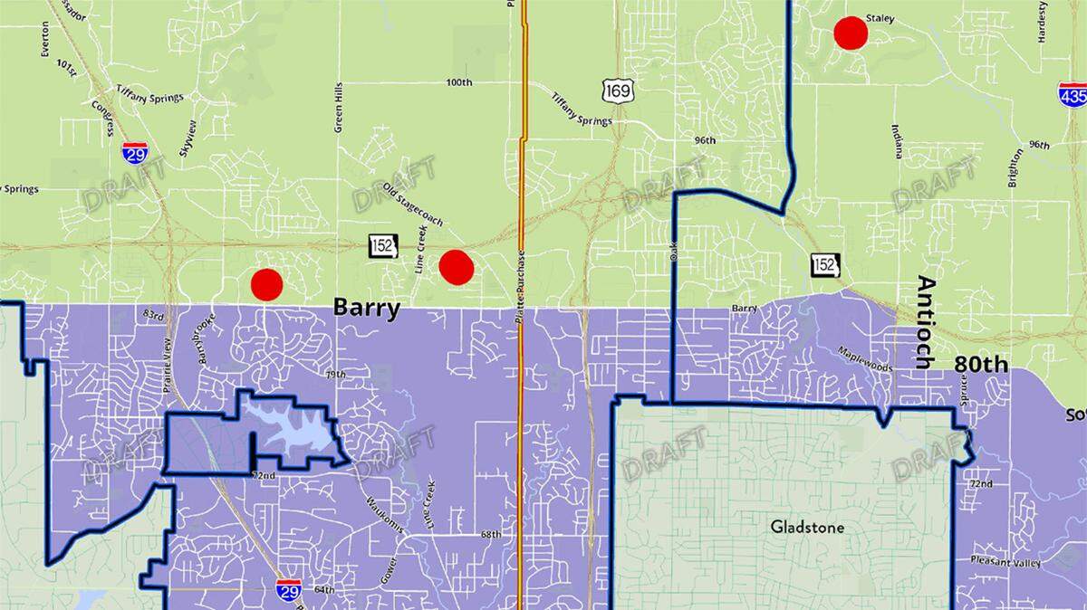 It makes sense to split the Northland into north and south council districts along Barry Road.