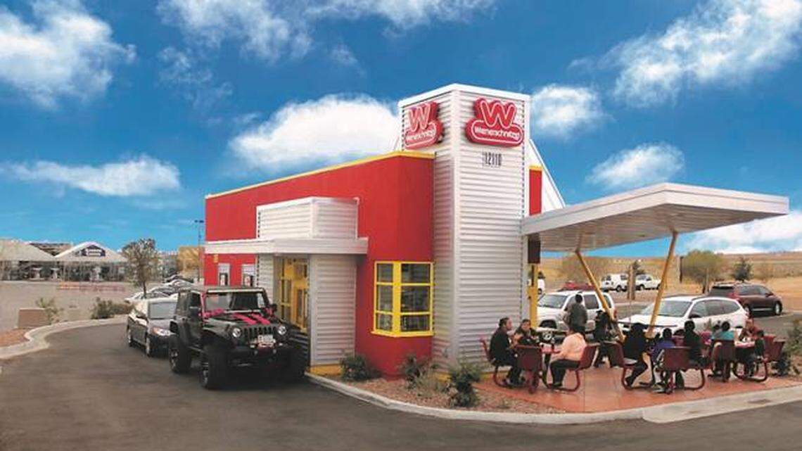 Hot dog chain plans ‘aggressive’ expansion that could bring it back to Kansas City