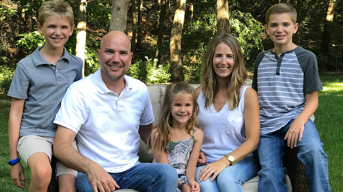 As a realtor for The Donner Group at Keller Williams, Aaron Donner knows all the best Kansas communities—and he chooses to call Rodrock Development’s Forest View home. “The neighborhood has been such a good fit for my family, and I couldn’t imagine us living anywhere else,” says Aaron.