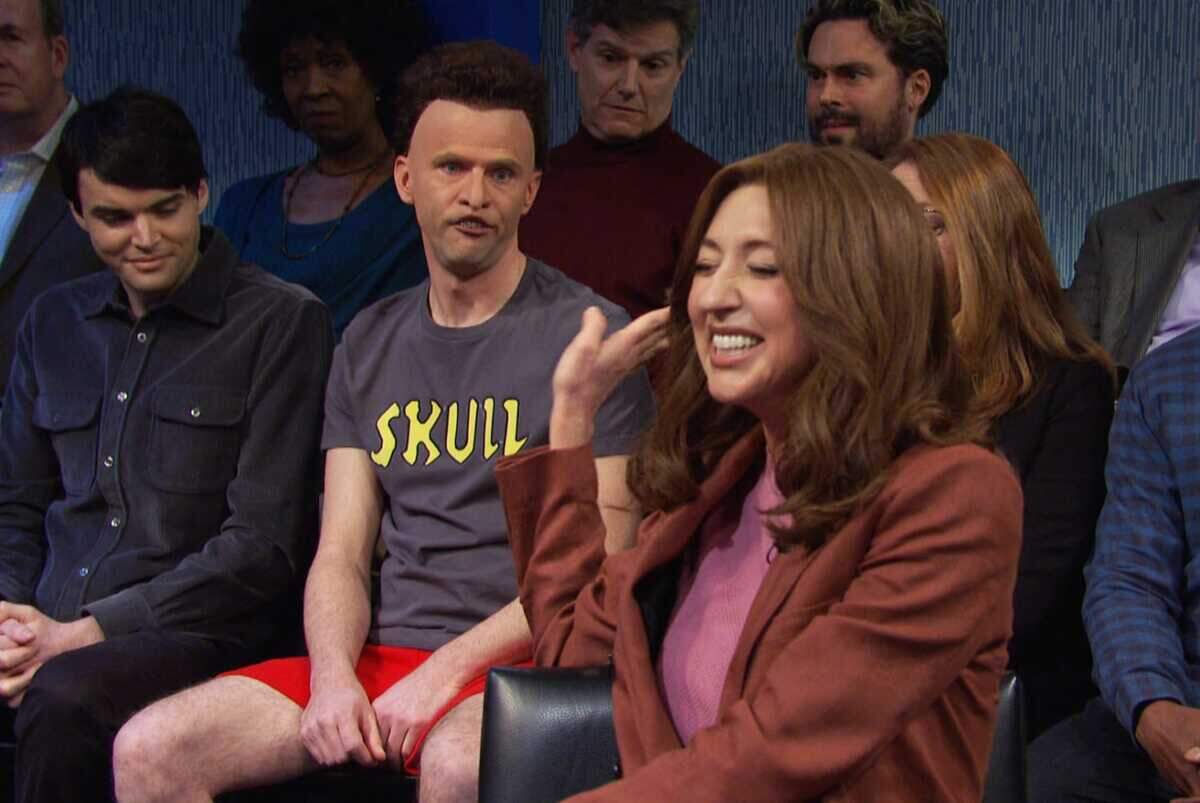 Heidi Gardner and fellow cast member Mikey Day as Butt-Head.
