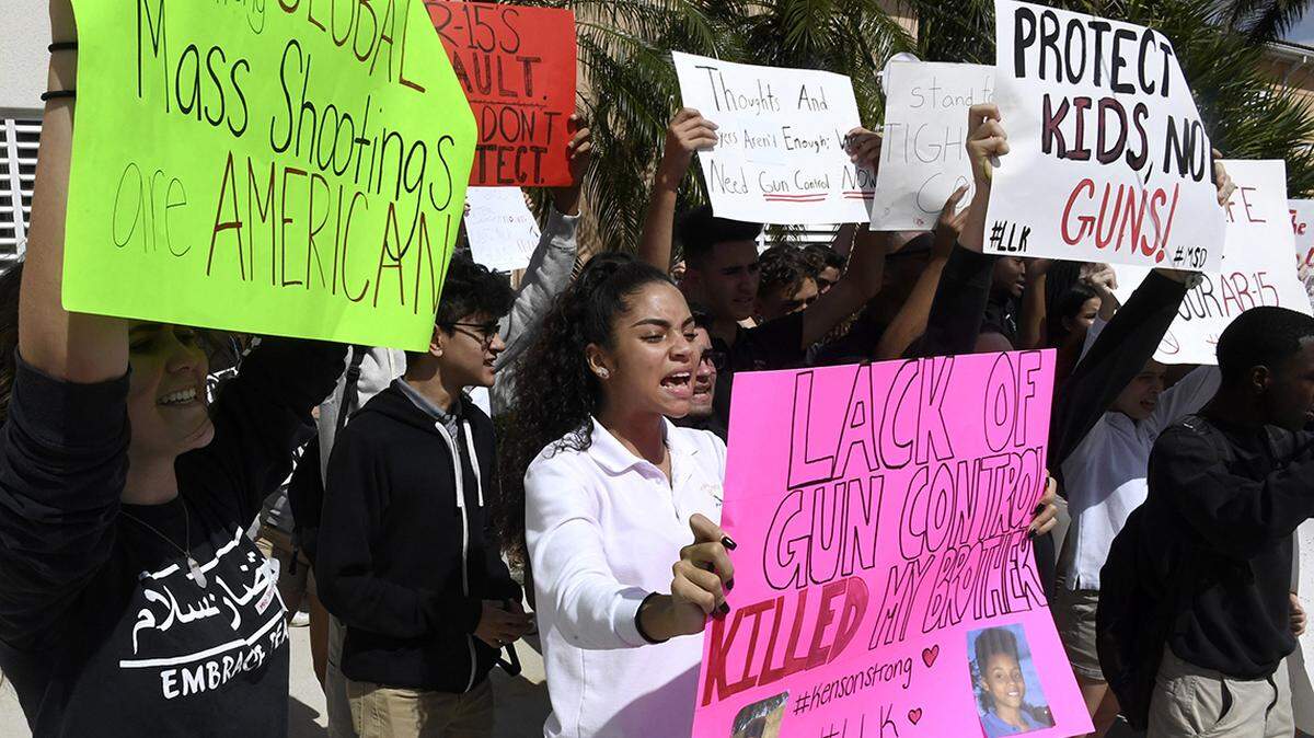 Students in Pembroke Pines, Fla. walked out of class on Feb. 21 to protest and read the names of the 17 people killed during the mass shooting at Parkland's Marjory Stoneman Douglas High School.