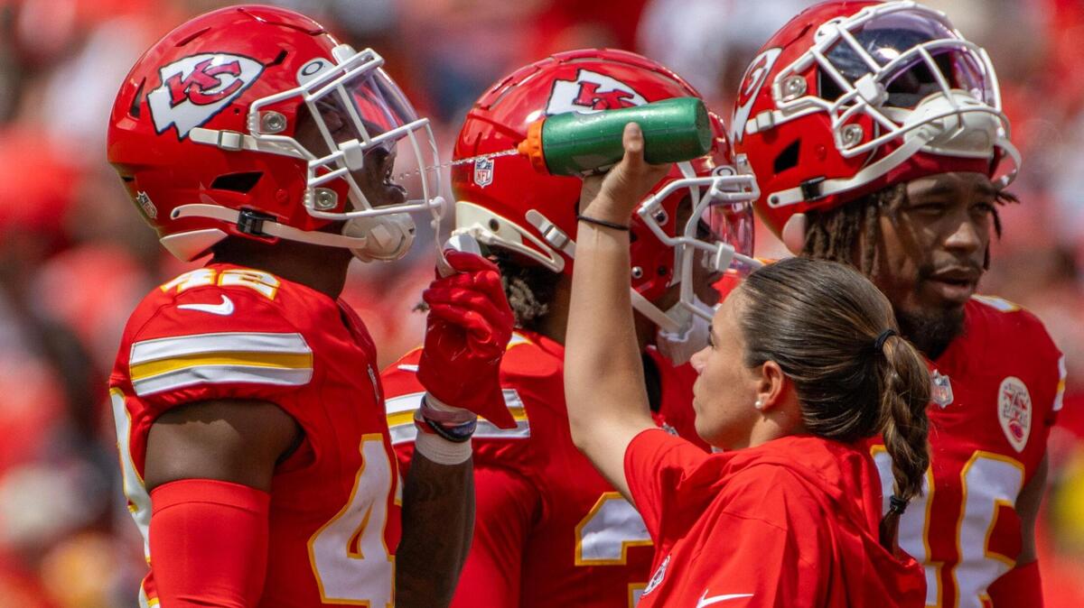 Kansas City Chiefs tight end Izaiah Gathings (42) gets a water break in the fourth quarter during a preseason game against the Cleveland Browns at GEHA Field at Arrowhead Stadium on Saturday, Aug. 26, 2023, in Kansas City.
