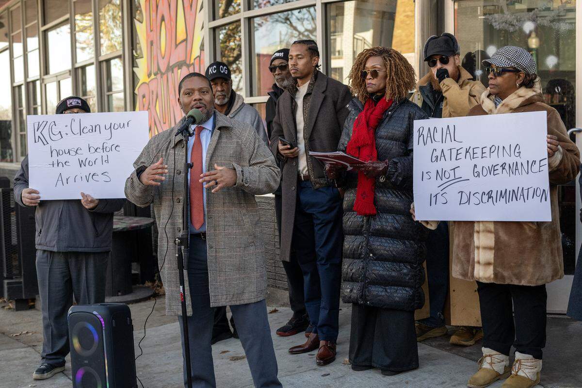 Stephen Williams speaks during press conference outside Holy Brunch on Monday, Dec. 8, 2025, in Kansas City. The event, organized by the Urban Council and other Black community organizations, addressed allegations of racial discrimination against Black-owned businesses in the Westport neighborhood.