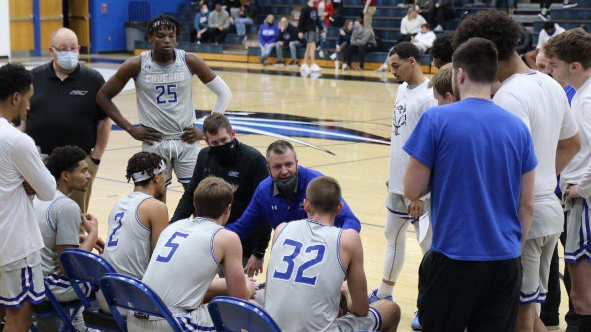 The Saint Francis men’s basketball team opened the Sweet 16 portion of the 2021 NAIA Men’s Basketball Tournament with a win Thursday afternoon at Kansas City’s Municipal Auditorium.