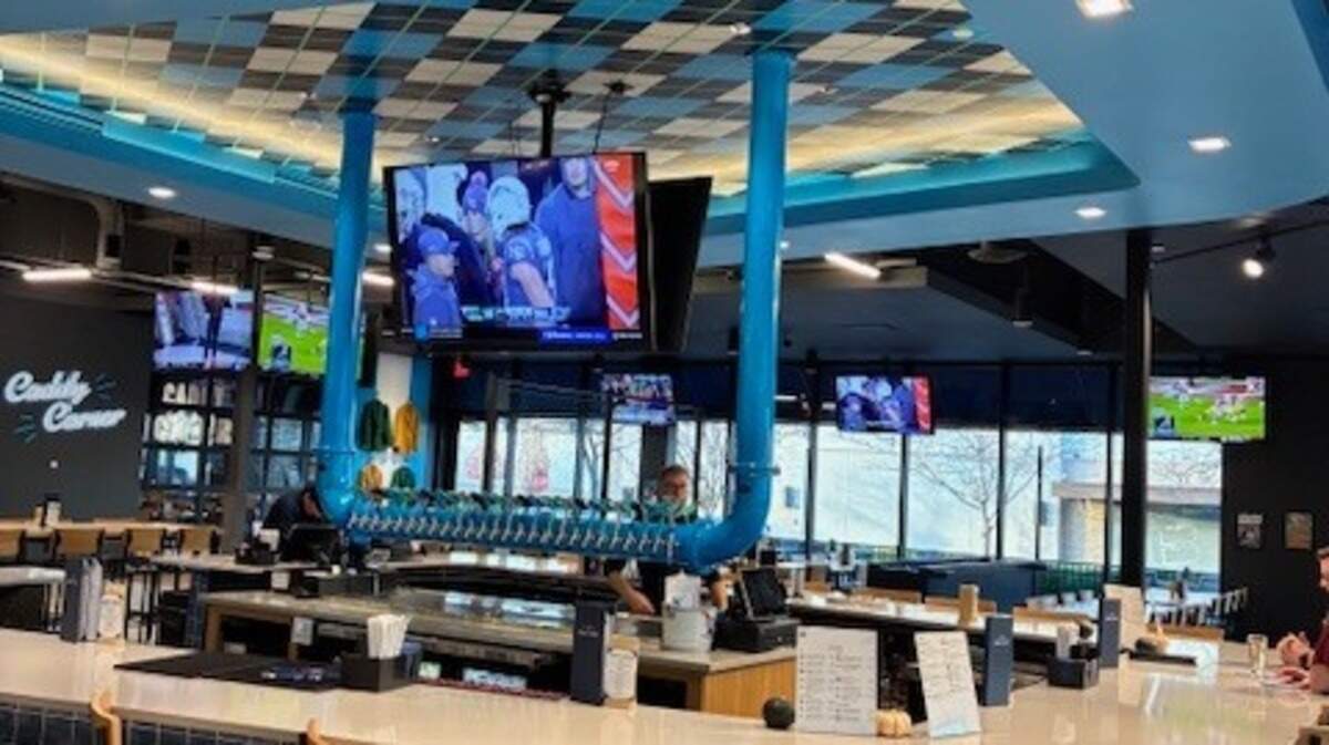 The locally owned Craft Putt is both an indoor miniature golf course and a taphouse offering a full bar and menu.