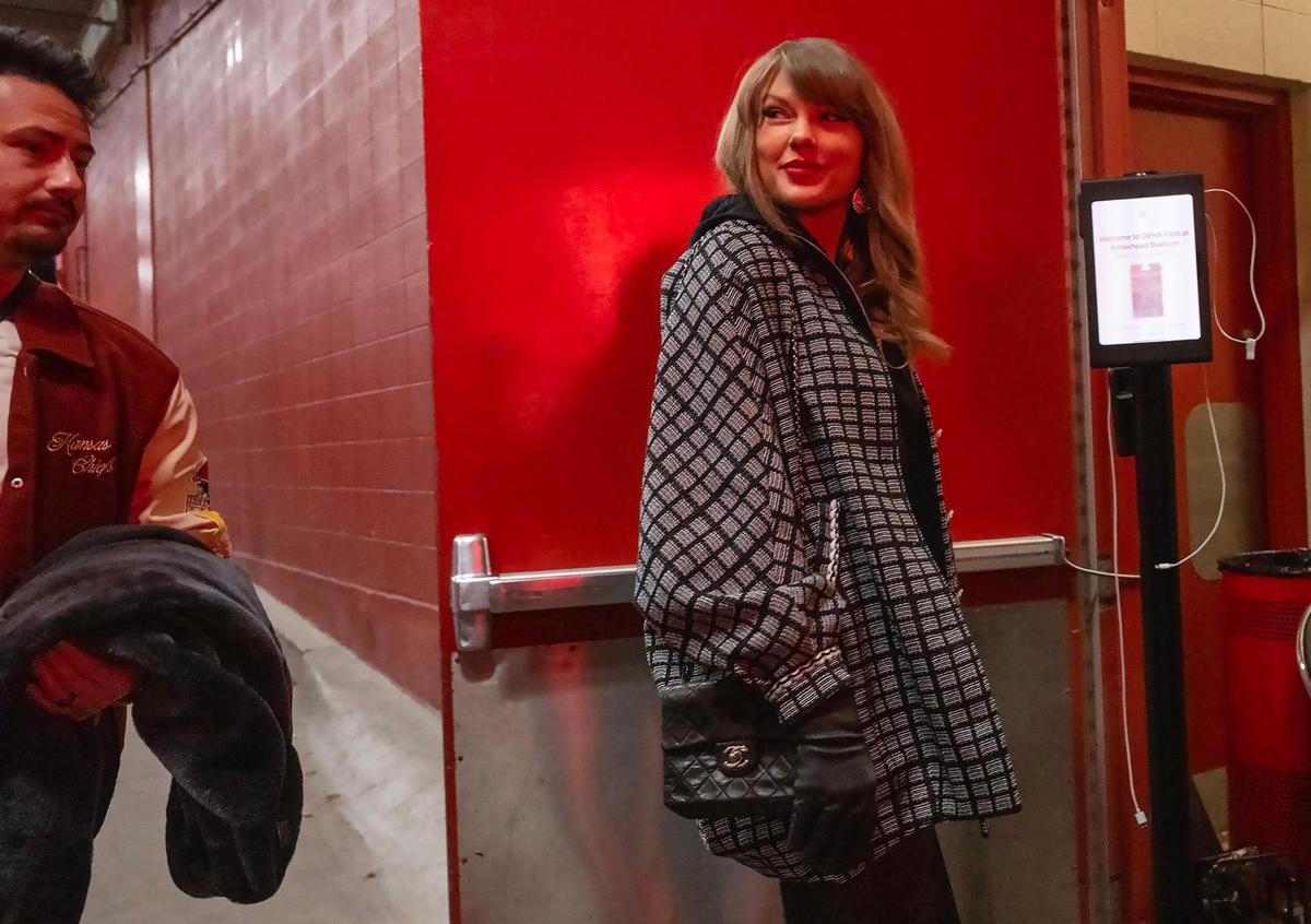 Taylor Swift arrives for the Kansas City Chiefs game against the Houston Texans before the AFC Divisional Round playoff game on Saturday, Jan. 18, 2025, at GEHA Field at Arrowhead Stadium.