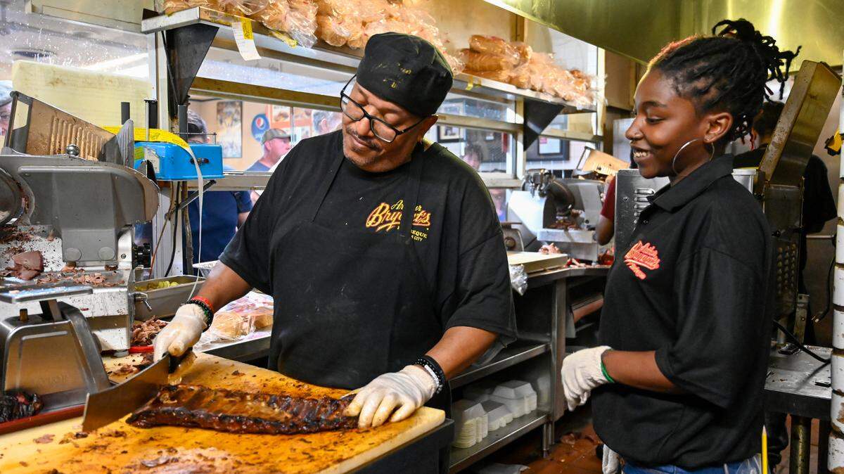 A guide to 19 of Kansas City’s oldest restaurants: Their food, families, staying power