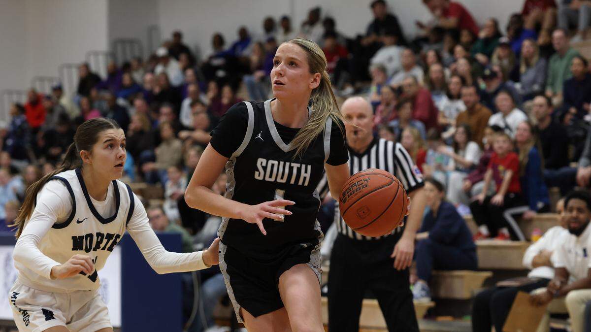 Park Hill South’s Addison Bjorn set an 810 Varsity Showcase girls scoring record with 36 points on Saturday, Jan. 3, 2026.
