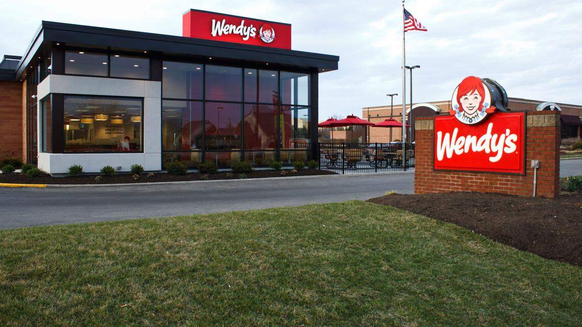 Wendy’s clarified that it has no plans to roll out surge pricing at its restaurants.