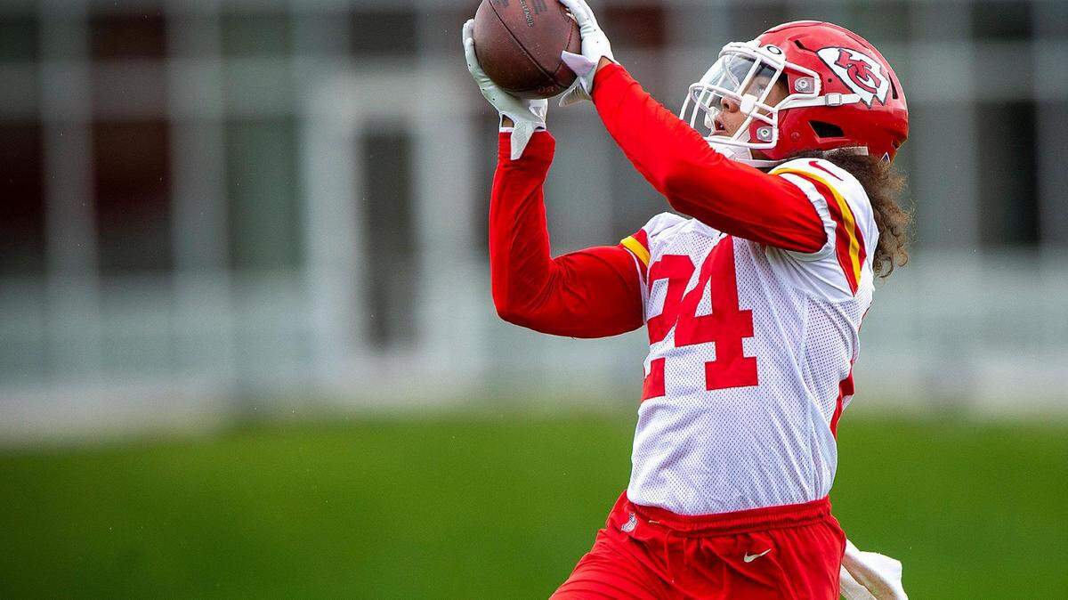 Chiefs defensive back Devon Key (24) hauls in a pass during OTA’s Thursday, May 28, at the team practice facility in Kansas City.