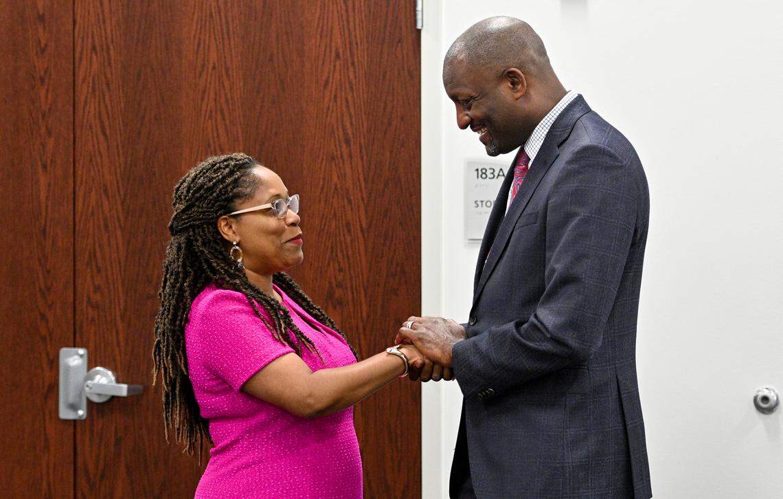 Kansas City Public Schools Superintendent Mark Bedell on Friday congratulated Deputy Superintendent Jennifer Collier, who will take over as interim superintendent for the 2022-2023 school year. After six years, Bedell has resigned to accept the top leadership position at the Anne Arundel County Public School in Maryland.
