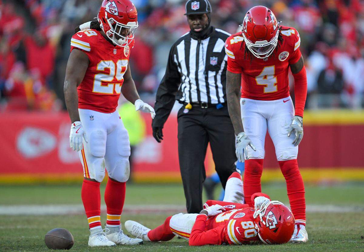 Kansas City Chiefs wide receiver Tyquan Thornton (80) is injured in the fourth quarter after a big hit against the LA Chargers at GEHA Field at Arrowhead Stadium on Sunday, Dec. 14, 2025.