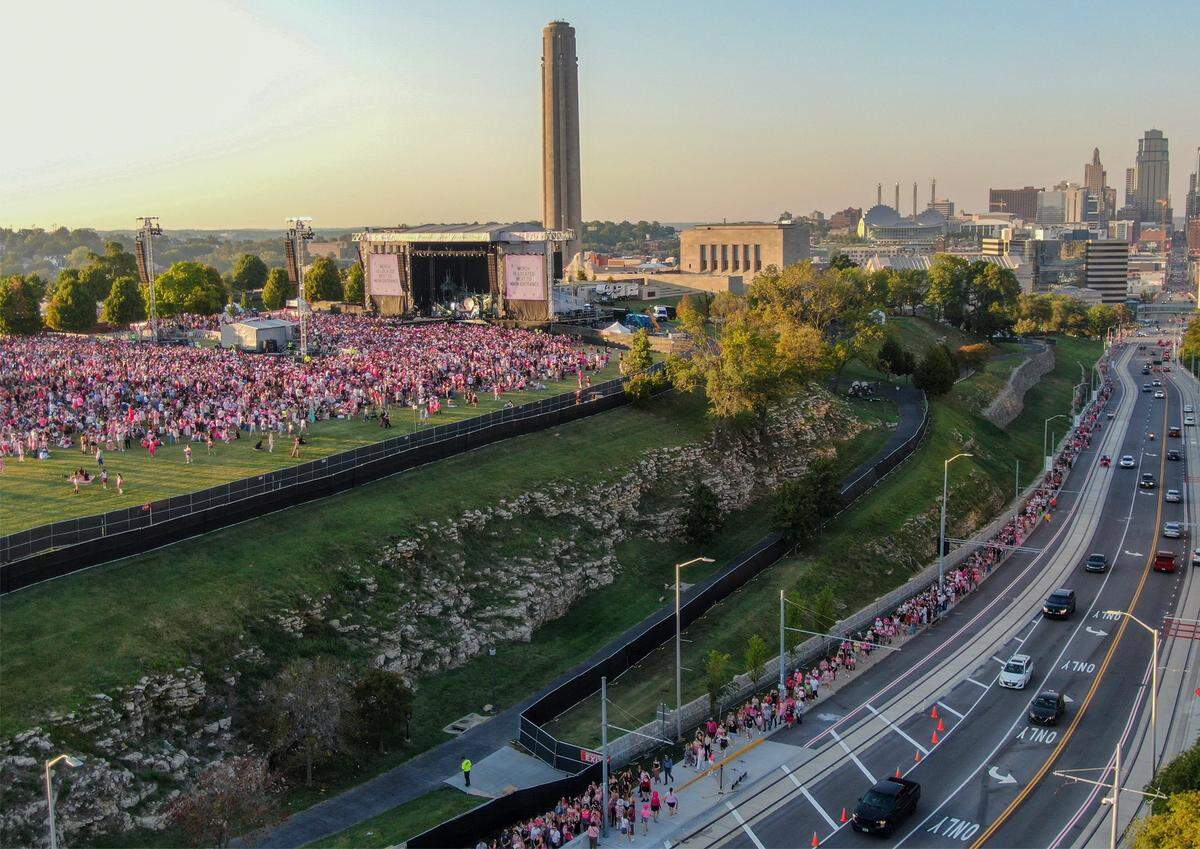 Fans headed to the Chappell Roam concert on the lawn the National World War I Museum and Memorial on Friday, October. 3, 2025, in Kansas City.