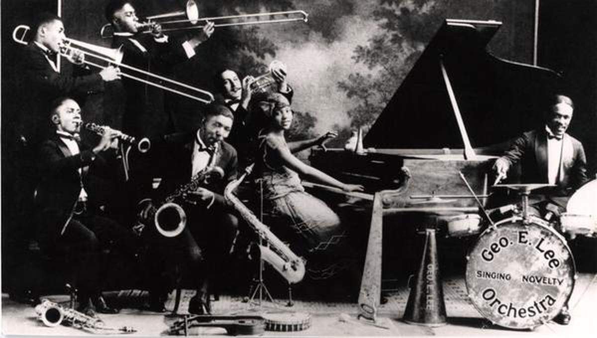 Julia Lee was a pianist for her brother’s band, the George E. Lee Novelty Singing Orchestra, before going out on her own.