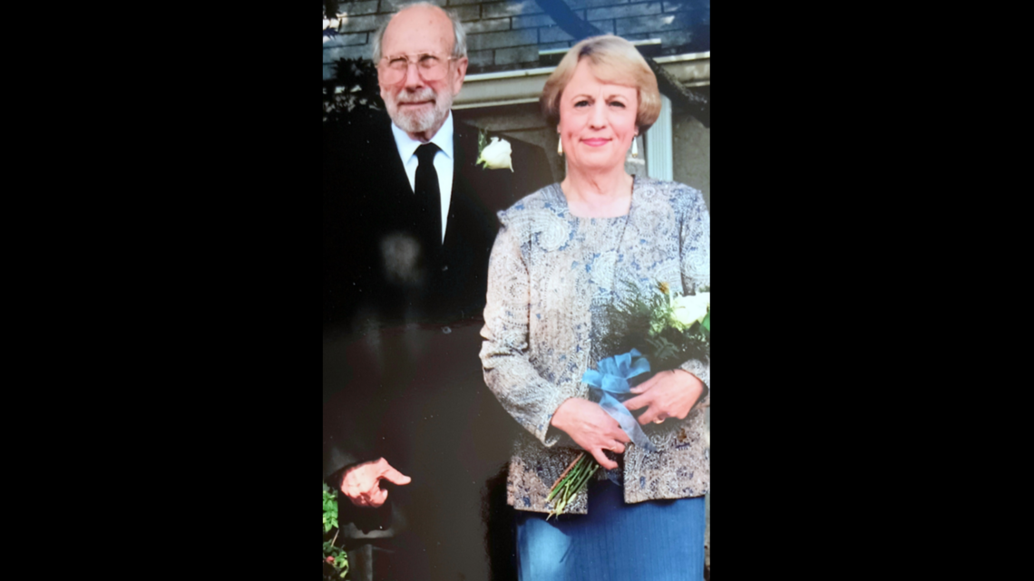 In a smoke-filled world, three friends in their 90s are happy to have quit the habit
