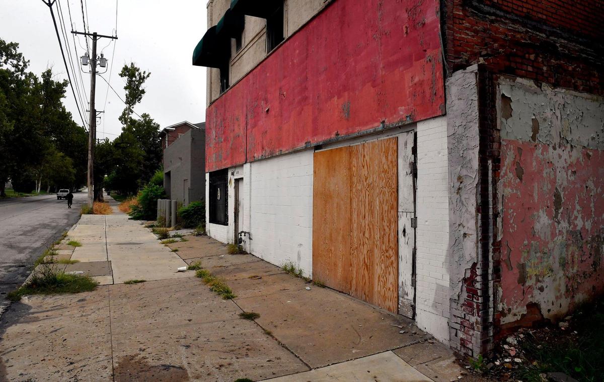 Once a neighborhood with shops and a bowling alley, grocery stores and a diner, Oak Park has suffered from decades of divestment. Today several buildings sit vacant. About one in four homes sits unoccupied, over double the citywide rate of 11%.