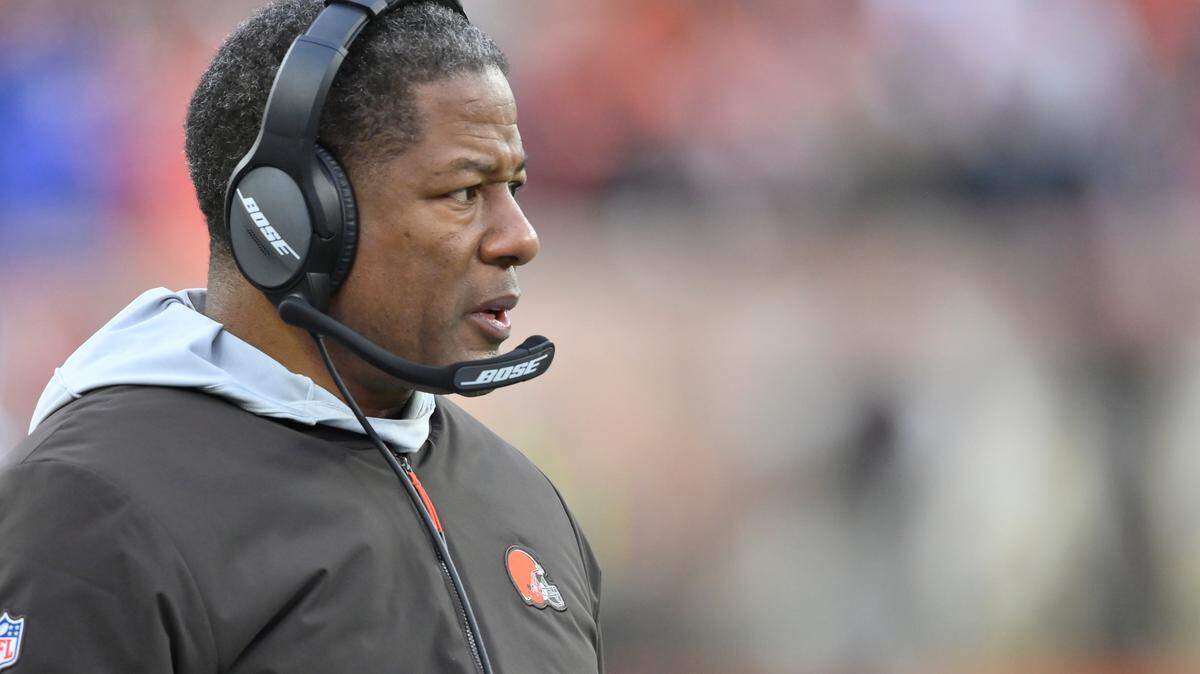 Steve Wilks brings a lengthy resume to his current job as a first-season defensive coordinator for the Missouri Tigers.