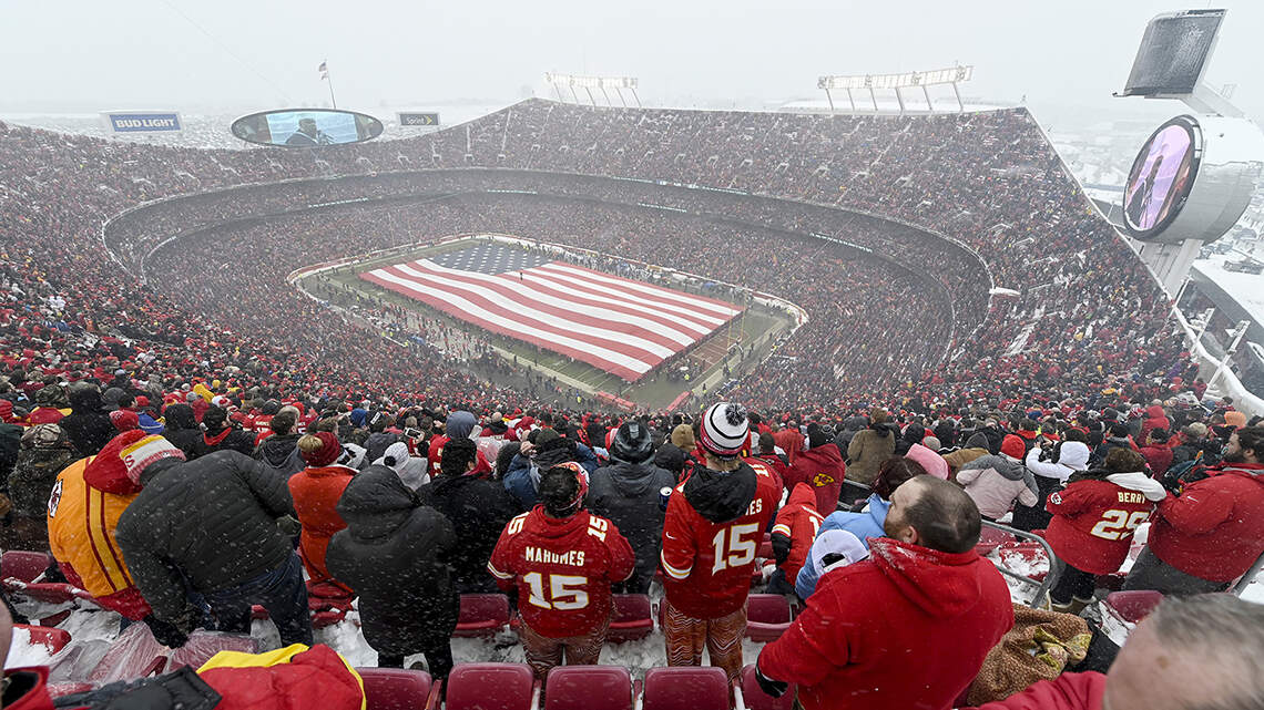 Kansas and Missouri don’t need a Chiefs-Royals border war fought in the dark | Opinion