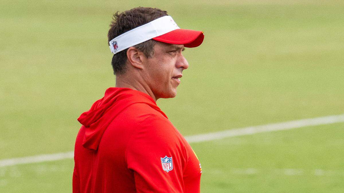 Kansas City Chiefs general manager Brett Veach watches warmups during practice at Chiefs Training Camp on Thursday, Aug. 7, 2025 in St. Joseph.