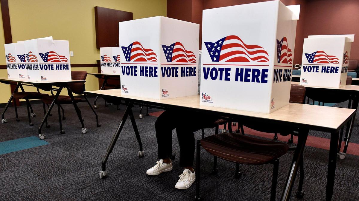 At least two — and possibly three — new council members will fill the three seats up for grabs in Tuesday’s Independence City Council election.