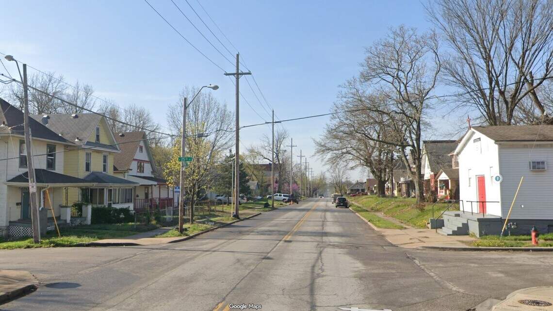 Woman dies at hospital after shooting in Kansas City neighborhood