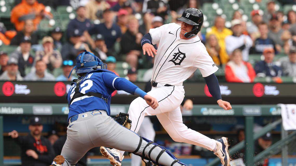 Royals endured rain delays, lead changes in Detroit. But Tigers walk it off in 9th