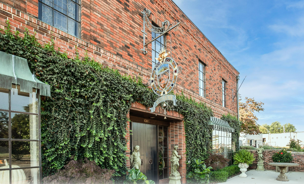 Vivilore opened in 2012. The property and the restaurant are for sale for $1.5 million.