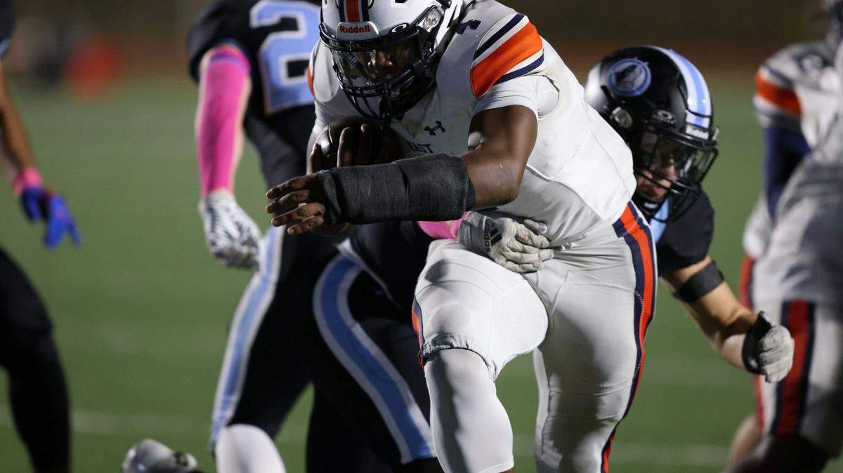 Jaden Scott and Olathe East notched a 35-28 win in four overtimes over Shawnee Mission East on Friday night.