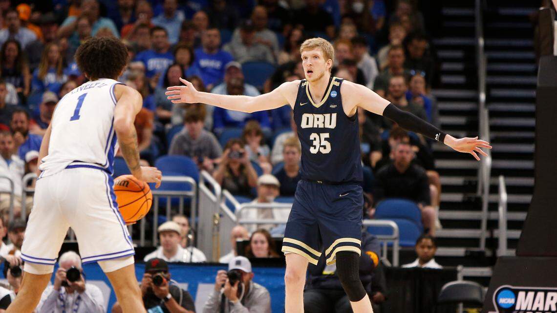 Mizzou basketball lands 7-foot-5 transfer from Oral Roberts. Here’s what he brings MU