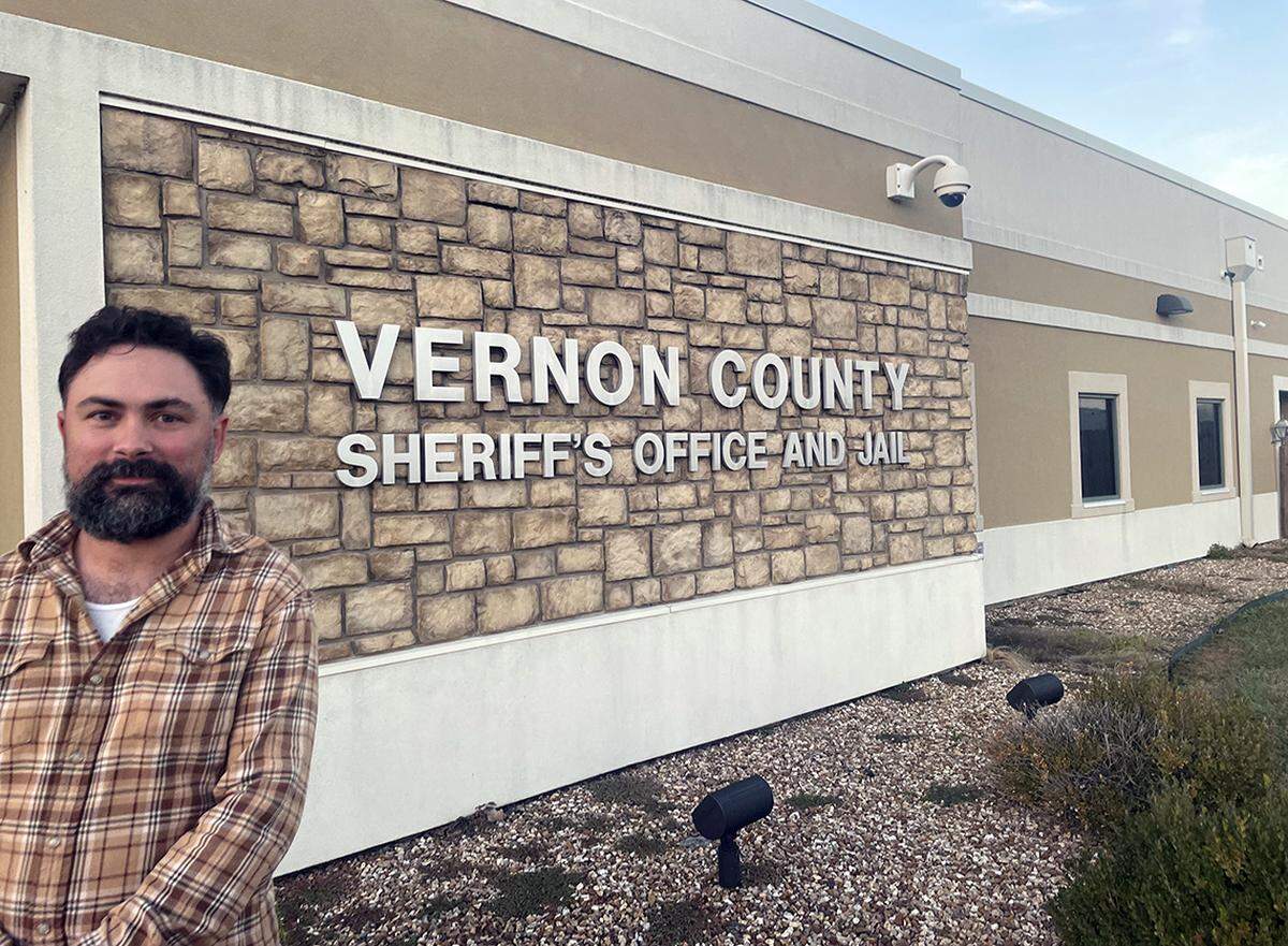 Sam Stella in front of the Vernon County jail where his brother-in-law Dean Butterfield died.