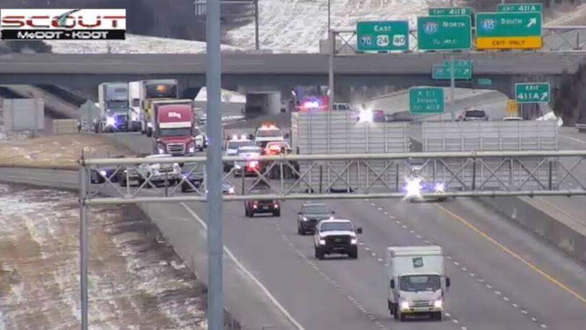 One dead after SUV hits disabled semi-trailor on I-70 | Kansas City Star