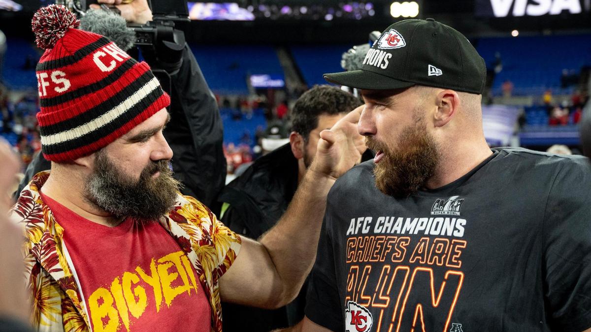 Kansas City Chiefs tight end Travis Kelce, right, celebrated with his brother, Jason, after the Chiefs beat the Baltimore Ravens in the AFC Championship Game in January.