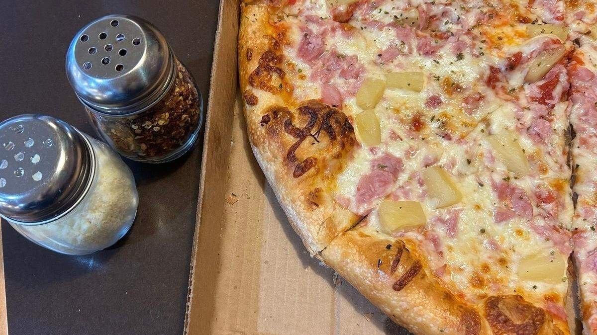 D’Bronx has operated in the Kansas City area for over three decades. It now has one remaining location.