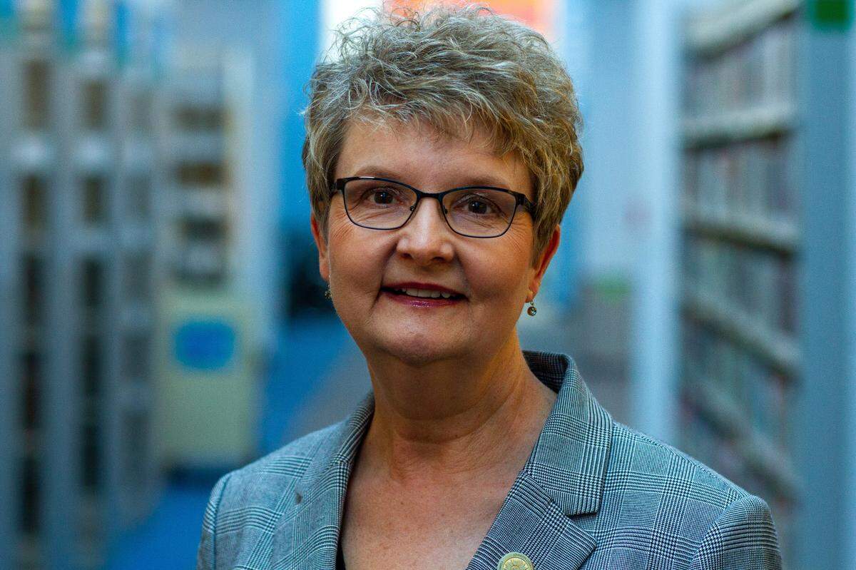 Johnson County District 4 Commissioner Janeè Hanzlick