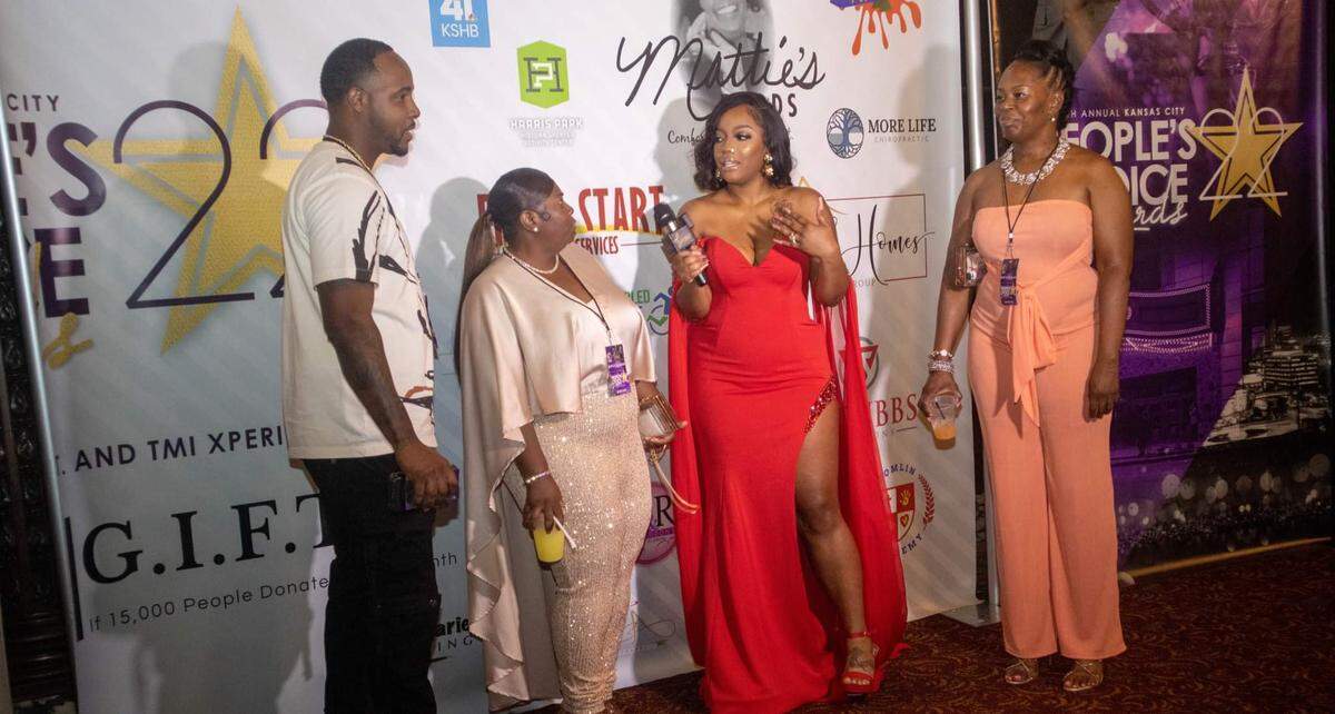 Kim Newsome, host of the “Kimology” podcast, hosted the red carpet.