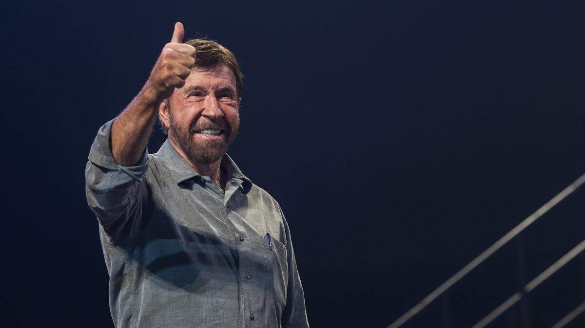U.S. actor and martial artist Chuck Norris will host a new 5K in College Station, Texas in May where organizers will try to set a world record for most number of people dressed like Chuck Norris in one place.