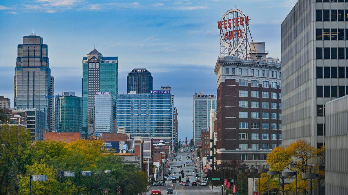 The Kansas City skyline from Grand Boulevard looking north from Crown Center.