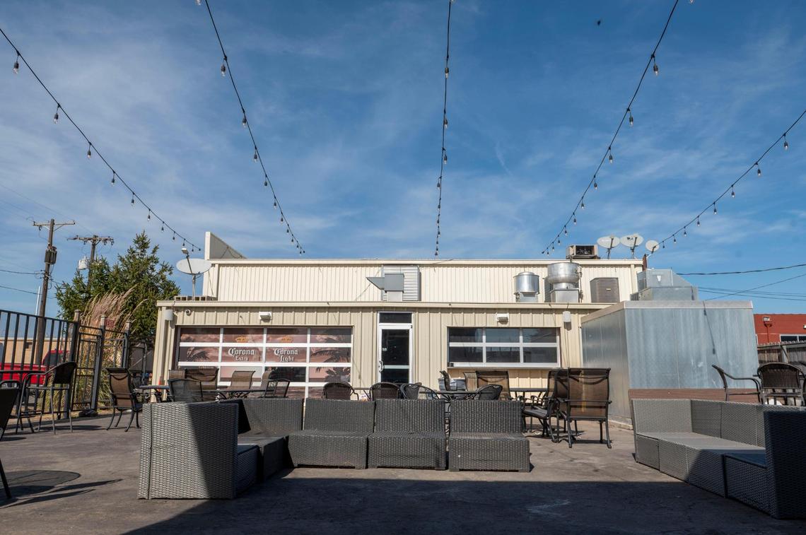 The outdoor patio at F325 BBQ.